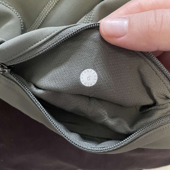 Lululemon Sage Crop Leggings - Picture 4 of 10